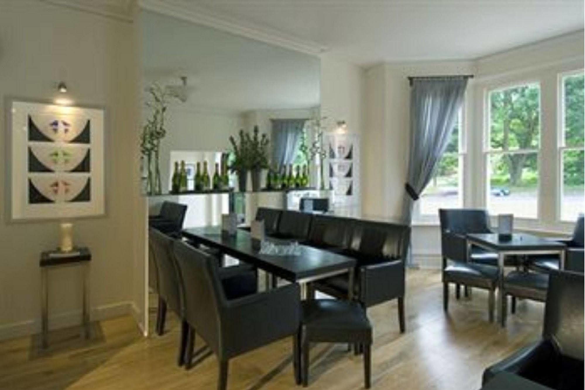 فندق Tunbridge Wells Retreat المطعم الصورة